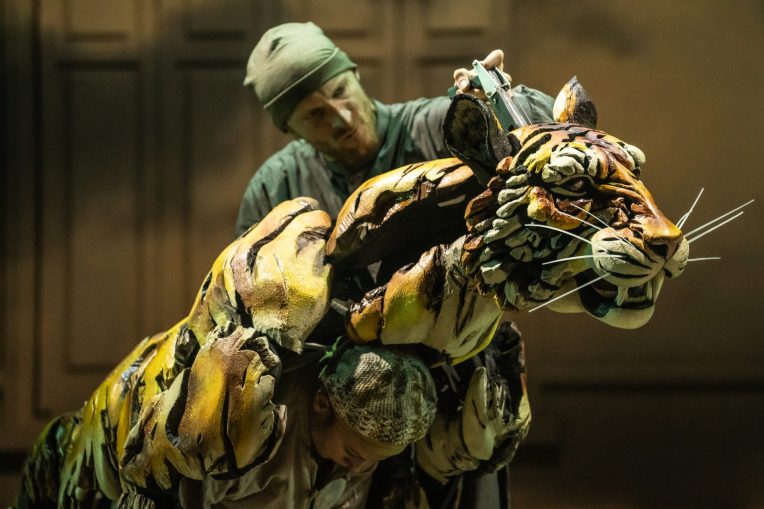 ‘LIFE OF PI’ INCREDIBLE PUPPETRY AND VISUALS MAKE IT A HIGHLIGHT OF THE ECCLES SEASON&nbsp;(REVIEW)